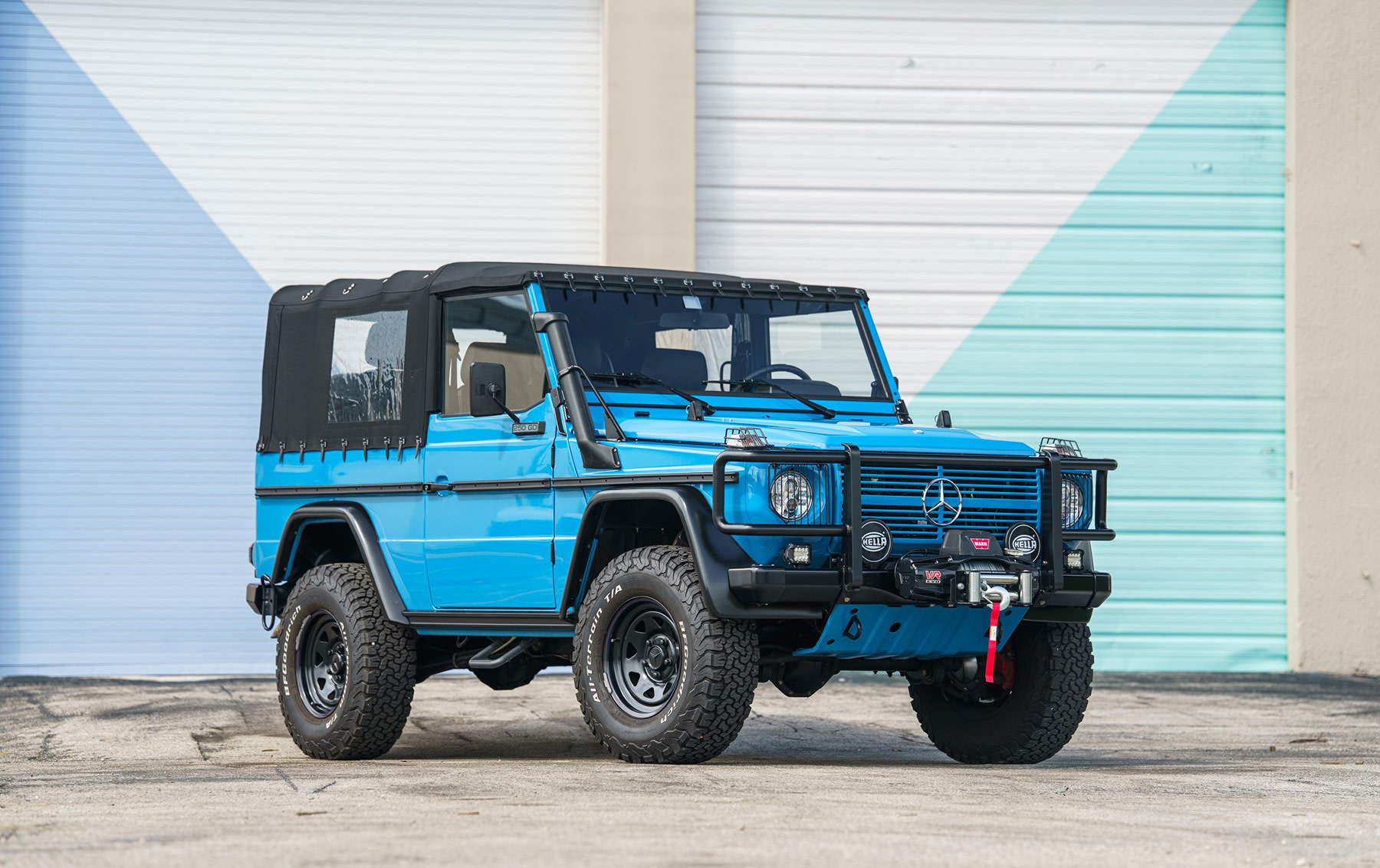 1990 Mercedes-Benz 250 GD Wolf — photo 1 of 1