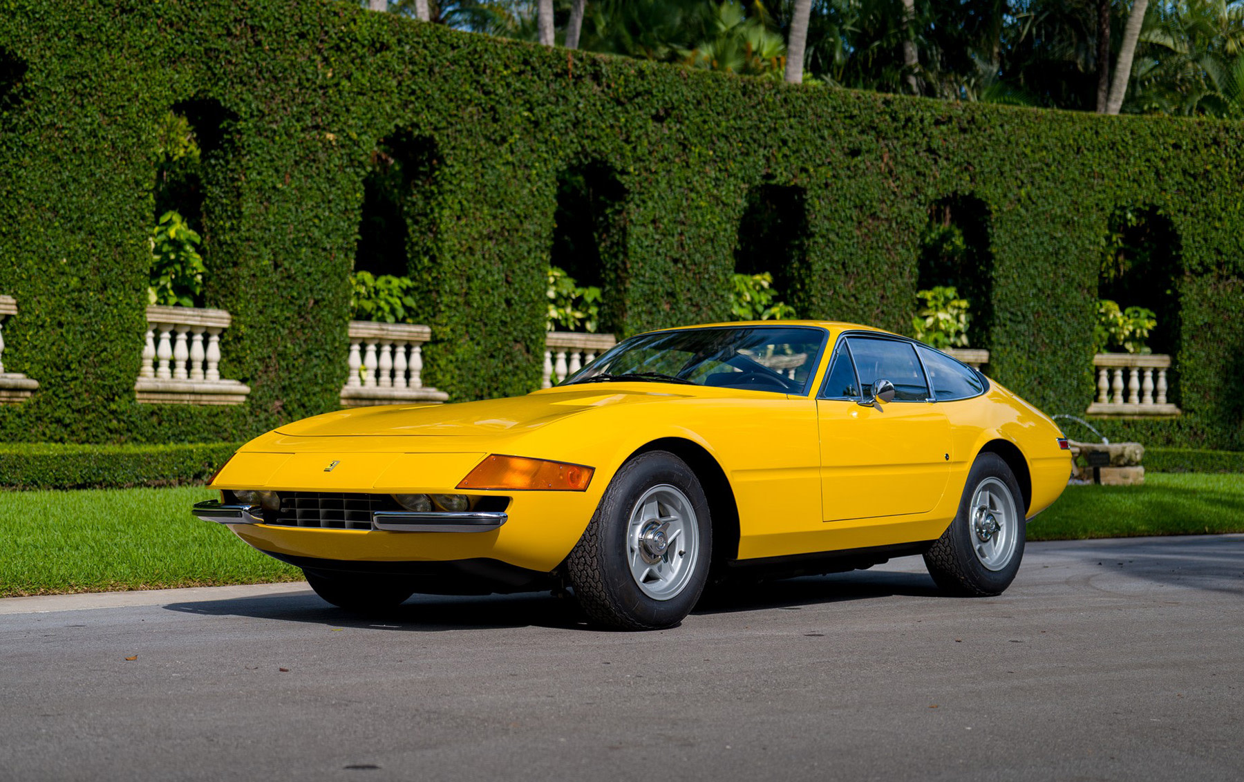 1973 Ferrari 365 GTB/4 Daytona — photo 1 of 1