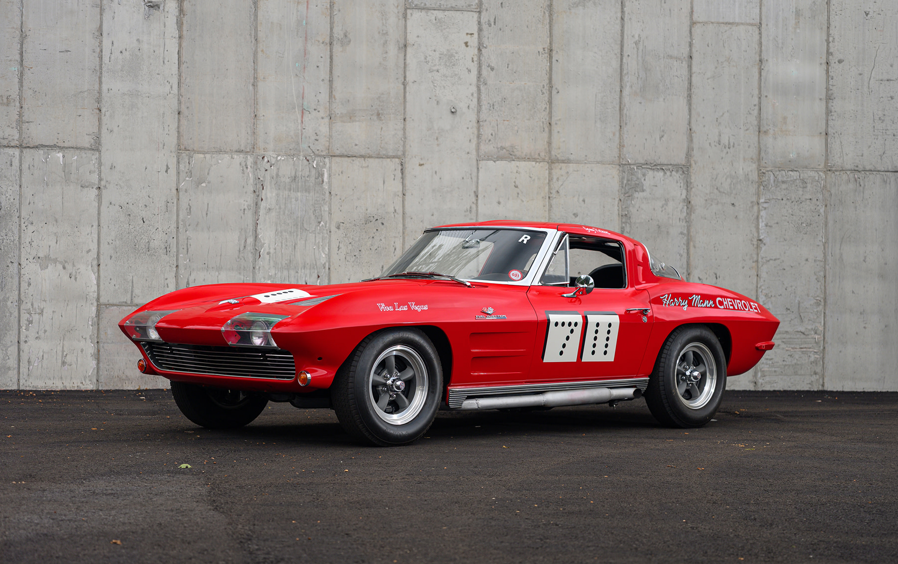 1963 Chevrolet Corvette Split-Window Coupe — photo 1 of 1