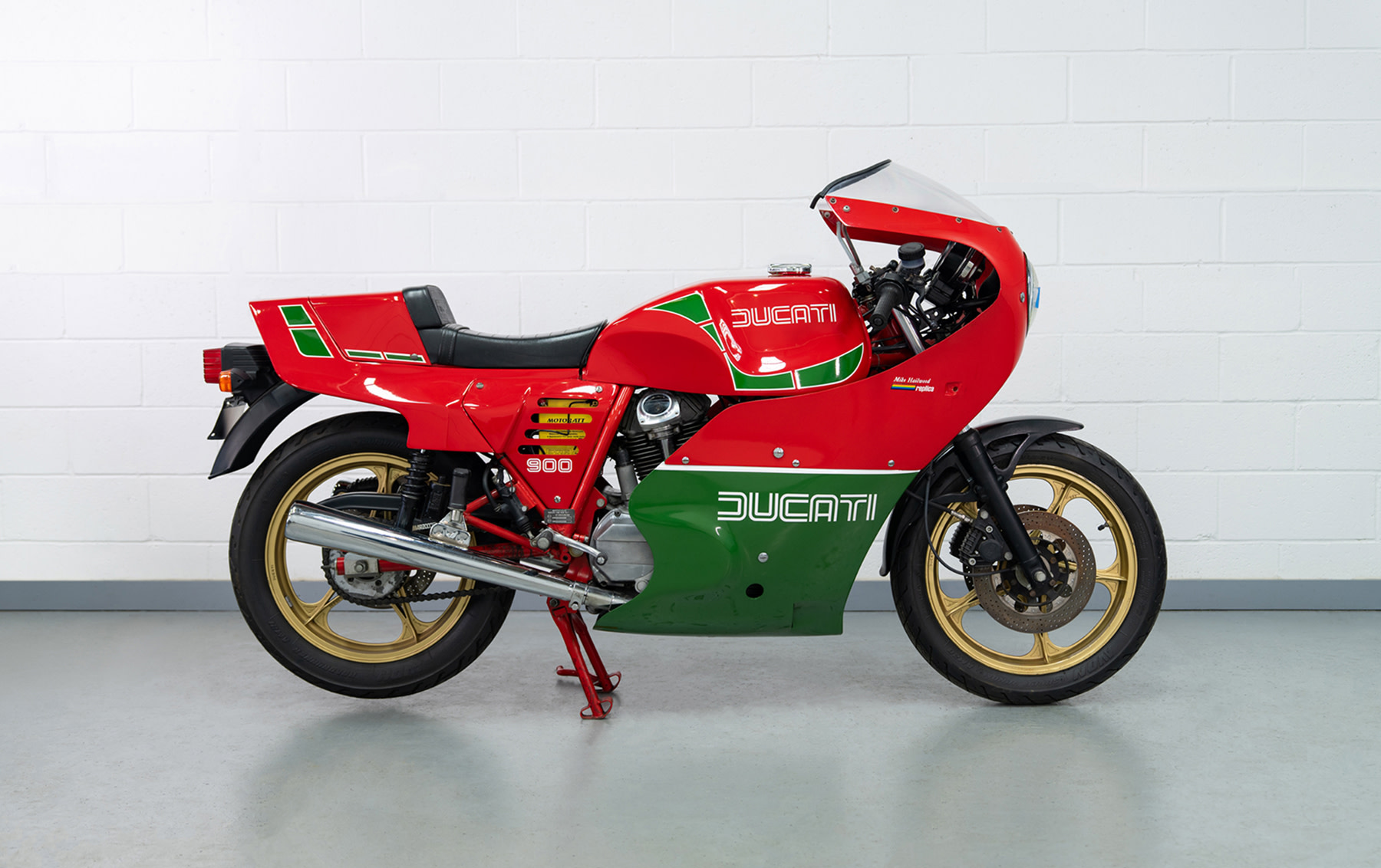 1983 Ducati 900 Mike Hailwood Replica — photo 1 of 1