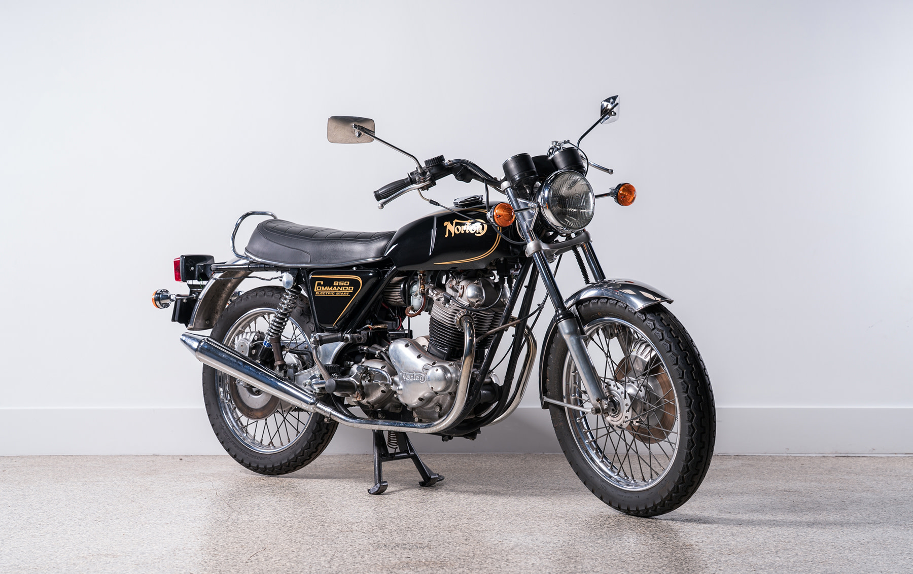 1975 Norton Commando 850 Mk III — photo 1 of 1