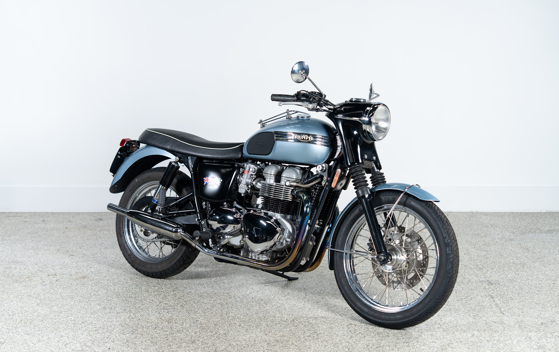 2008 Triumph Bonneville T100 Custom — photo 1 of 1