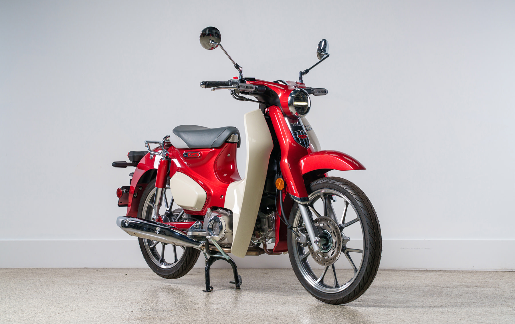 2021 Honda Super Cub C125 — photo 1 of 1